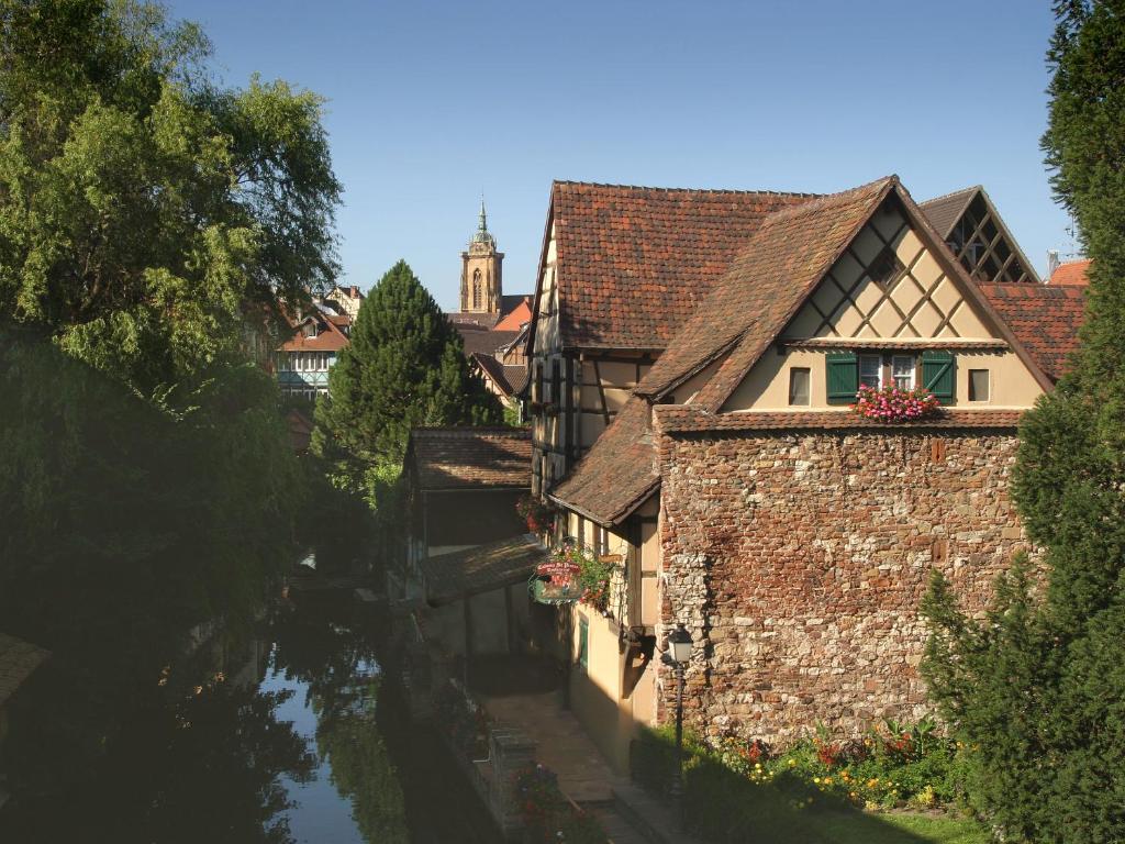 Hotel Restaurant Logis La Palette Wettolsheim Exterior photo